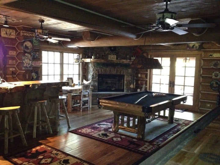 Sierra Log & Timber log home