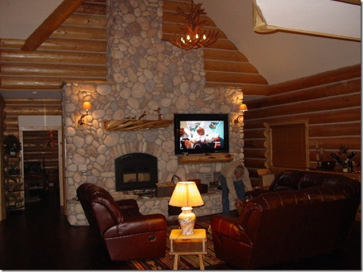 Sierra Log & Timber log home